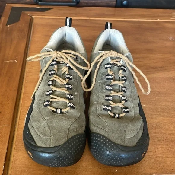 Keen Presidio Suede Shoes Size 11 - Picture 2 of 11